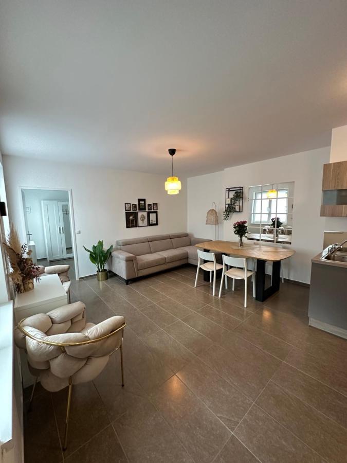 Ferienwohnung Modernes Haus Naehe Parndorf Bruck an der Leitha Exterior foto