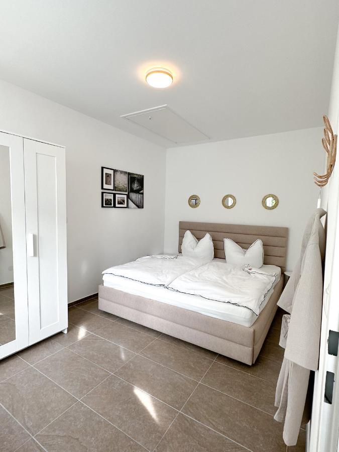 Ferienwohnung Modernes Haus Naehe Parndorf Bruck an der Leitha Exterior foto